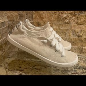 Not Rated Cream Rae 8.5